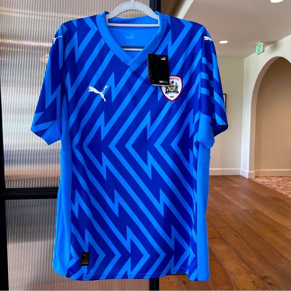 PUMA Goalkeeper Soccer Jersey L Barnsley FC Blue DryCELL NWT - Picture 4 of 17